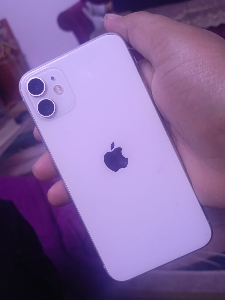 جهاز آيفون ١١ عادي ما مبدل ولا مفتوح البطاريه ٦٧ بس ما تصرف رايده ب٢٧٥ بغداد المشتل ***********
