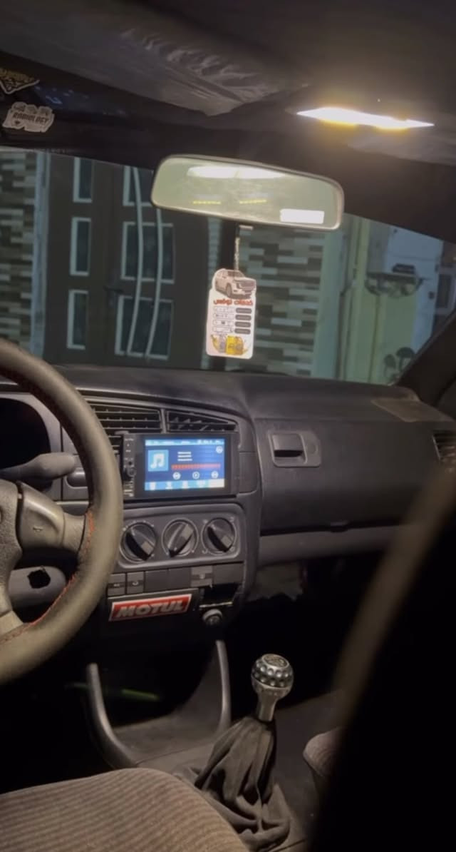 كولف للبيع 
 نفخ mk3 موديل 1993 
محرك 1800 دوش 
كير عادي 
مصبوغة عام 
تبريد شغال 
غرفتها نضيفة 
كير ومحرك نضيف 
مابيها خياسات 
رقم انبار الماني 
سوارات ليد و منضومة زنون
شاشة كاربلاي
مكان الانبار الفلوجة
سعر 43 وبيها مجال بسيط


**إذا كنت صاحب هذا الإعلان وتريد حذفه لأي سبب، رجاءا أرسل رسالة إلى الدعم الفني**