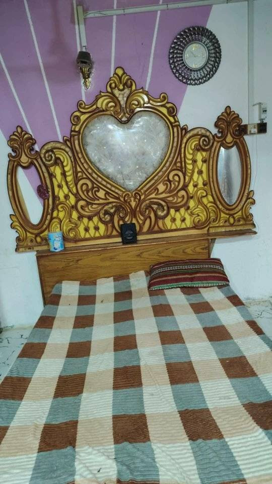 سعر ٣٠٠
نظيفه واحلا من صور
بيع او مراوس بتركي
مكانها بل حمزه
..


**إذا كنت صاحب هذا الإعلان وتريد حذفه لأي سبب، رجاءا أرسل رسالة إلى الدعم الفني**