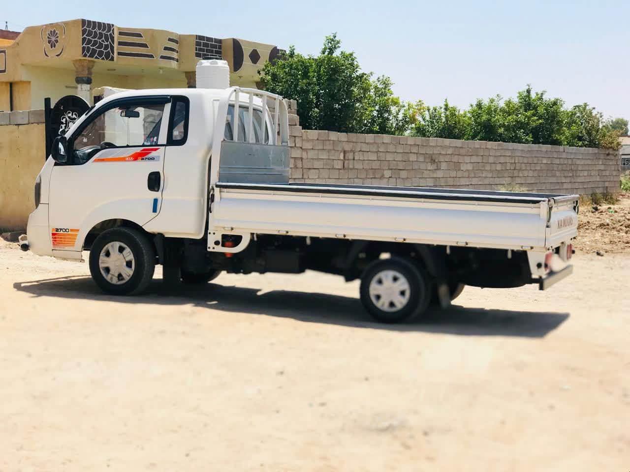 سلام عليكم للبيع كيه حمل ٢٠١٦سياره جديده محرك لا تبخير ولا تنقيص تحول ثاني يوم دعاميات وره او كدام هورن بوش اصلى سنويه ٢٠٢٧بيه ملاحظات ثنين بيه شويه بارد موضح بل صوره او تبريد بس غاز سعرهه ١١٥او بيهه مجال ماعاجبك لا تكسر بحلال العالم مكانه صلاح الدين الدجيل أبيع تحويل لا اسوي وكلاه ولا شى ***********
