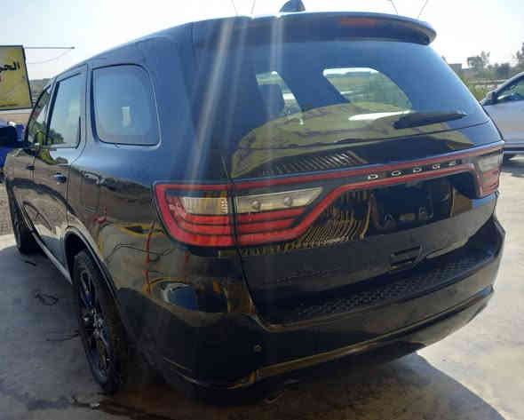 دوج دورنكو 2018  SXT لون اسود رقم بغداد الجديد الانكليزي. السيارة باسمي بدون شواصي  حادث امريكا  والسونار عالخاص جاهزه وكاملة
السيارة دفع خلفي ماشية 107 الف وقابلة للزيادة 
المكينة والكير والشواصي مكفولات فقط ايرباك بردة السائق متضرر 
***********
