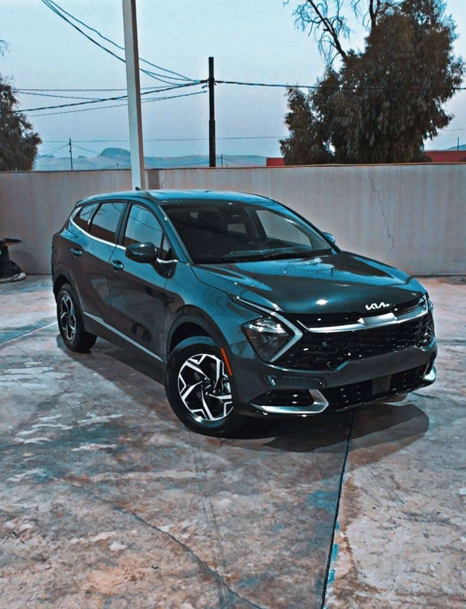 السلام عليكم
كيا سبورتج موديل 2023
رقم السليمانيه بسمي هزه جديده ورقم جديد تحويل مباشر مكاني بغداد 
***********
حادث جاملغ فقط الباقي مكفول بدو ايرباك
