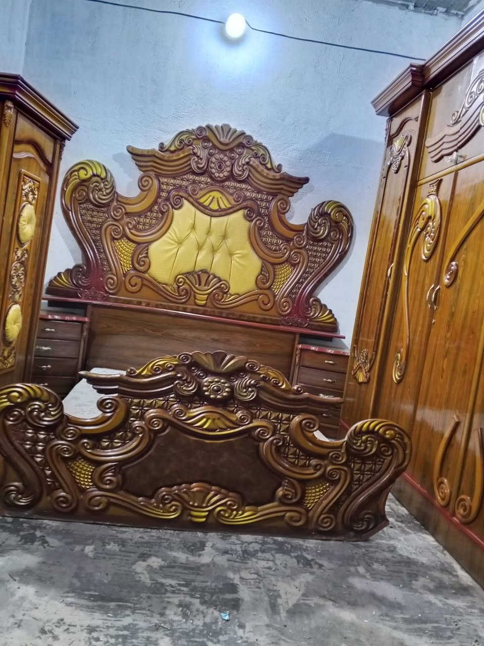 750غرفه اخت الجديده ست ابواب صاج داخل وخارج بغدادالحسينيه مال الراشديه وعندي توصيل ***********
