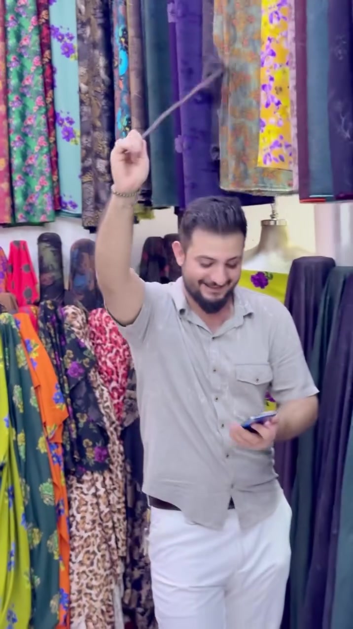 كشمير مايباخ مطاط سعر المتر 3الف سعر القطعه مترين اونص 7الف العنوان كركوك حريه سايدين دائره الكهرباء قرب حديقه هةيفار  يوجد لدينا توصيل جميع المحافظات العراق للحجز والاستفسار على رقم وتساب ***********
