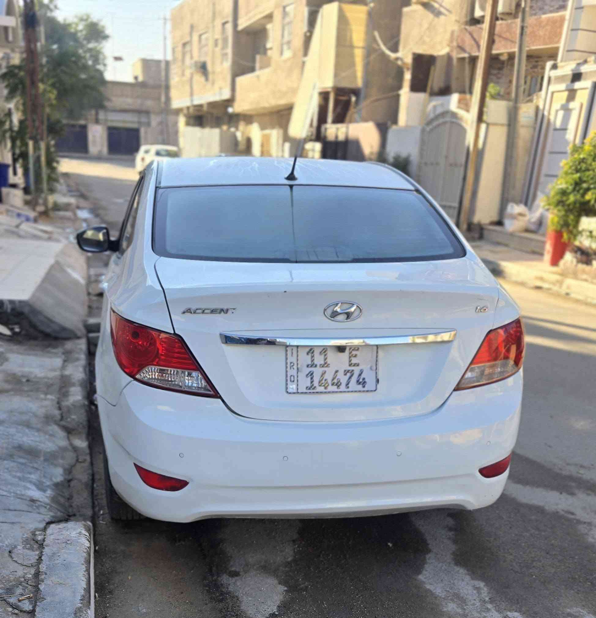 اكسنت للبيع 2015  لون ابيض خليجي رقم بغداد تحويل مباشر سياره بيها قطع صبغ
قماره صندوك  تكم دواخل مكفوله
السياره مكينه ١٦٠٠ دبل قطره المرغوب
موصفات
فتحه سقف شاشه كامرة / تحكم 
السعر 80$
العنوان بغداد/ ***********
