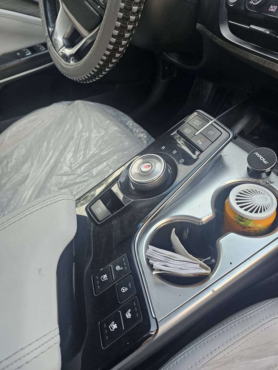 السلام عليكم
k8 2022 للبيع 
وارد كوري خط واحد(غاز)
السياره فول مواصفات 
بصمة تشغيل ودخول وتشغيل عن بعد
رادارات(امامي/خلفي/جانبي/نقط عمياء)
توقف ذاتي أمامي وخلفي 
تبريد لمس (قعتين)
كشن كهرباء ومساج وحضن 
الكشن الأمامي  تبريد وتدفئه والخلفي تدفئه فقط 
بردات خلفيه وبرده كهرباء وتفاعليه مع البك 
ثلاث انظمة قيادة
والكثير من المواصفات الأخرى 
السياره بيها جاملغ تبديل ونص الباب صبغ 
بسعر  165$  وبيها مجال 
*********** واتساب
***********
مكاني النجف الاشرف
