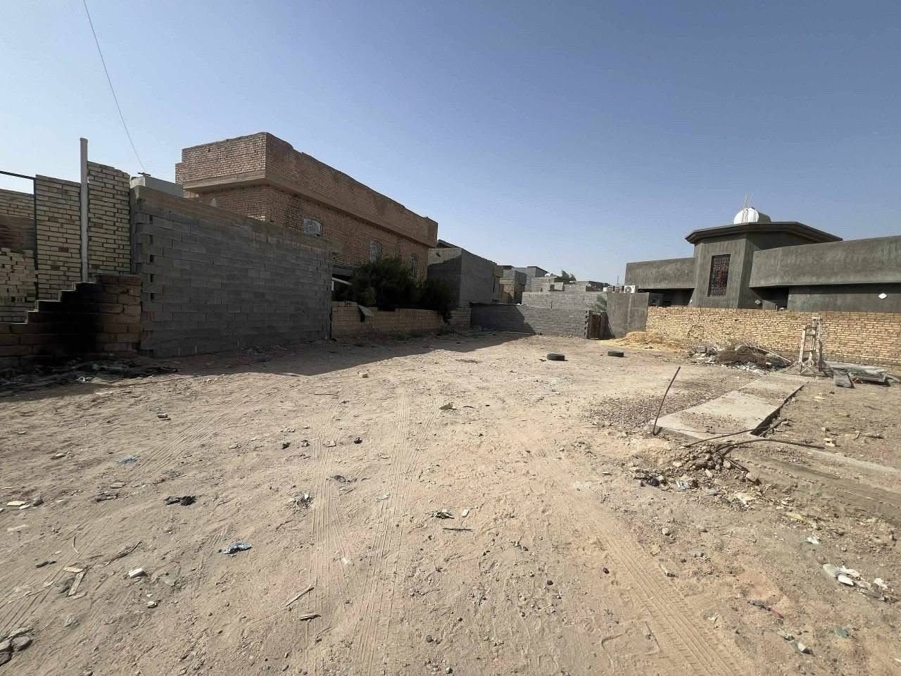 قطعه ارض للبيع مساحه 344متر طابو زراعي نهايه شارع وول  شارع 6 أمتار   المكان حي الجولان قرب جامع نبي الله يونس لل استفسار الاتصال يرقم صاحب القطعه *********** واتساب اتصال السعر 30مليون وبيه مجال