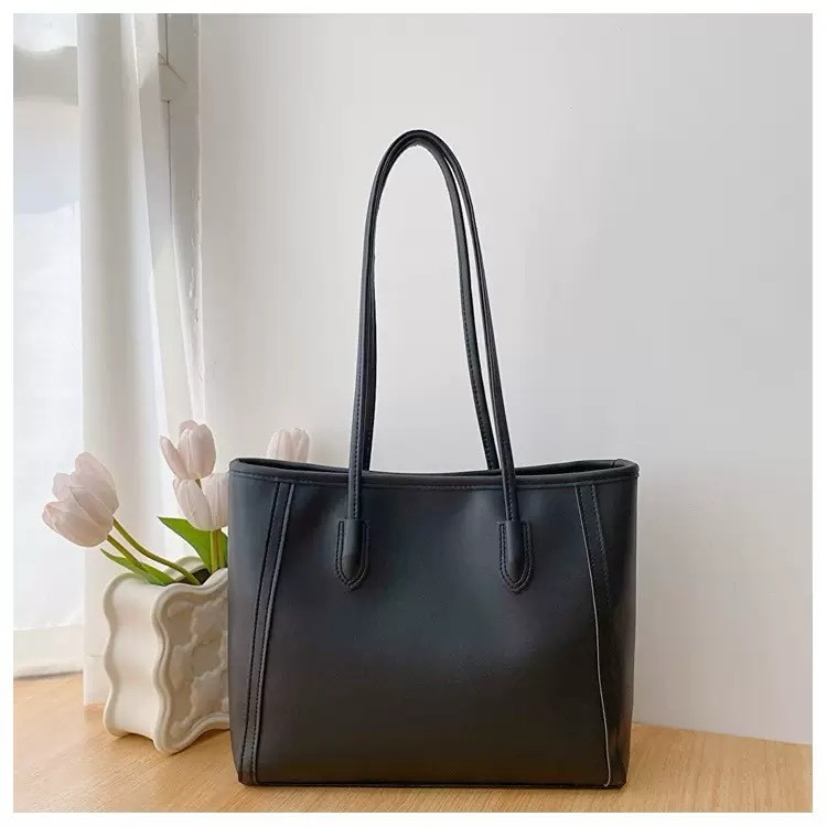 حقيبة جلد لطيفة🐝💐
السعر :10 الف 🌸
القياسات :27*37 cm 🩷


**إذا كنت صاحب هذا الإعلان وتريد حذفه لأي سبب، رجاءا أرسل رسالة إلى الدعم الفني**