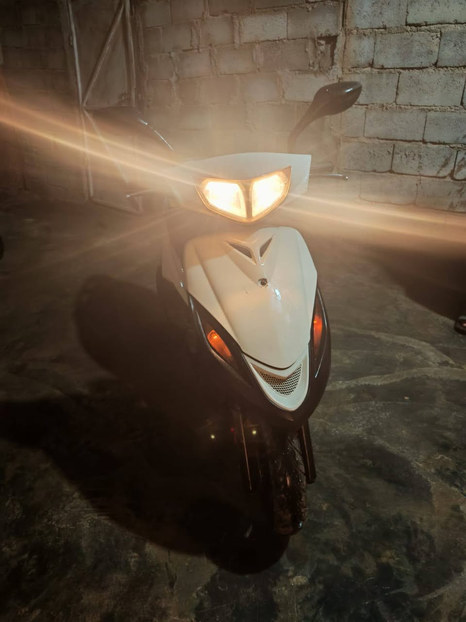 ماكس ياماها 140 شلعه معدل نكره سلف وهندر بل وقت دراجه نضيف شخط مابيه دراجه كلها بلاديه اوراق. مكاتبه بيه 650 وبيه مجال مكاني بغداد مشاهده رقمي الاستفسار *********** بي واتساب
