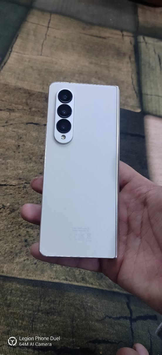 السلام عليكم ورحمة الله 
سامسونك Zfold 4 الاصدار الرابع اللون الذهبي
ذاكره256 الرام 12 نظافه 100 بدون ملحقات السعر 525 للاستفسار اتصل الواتساب *********** موجود توصيل
