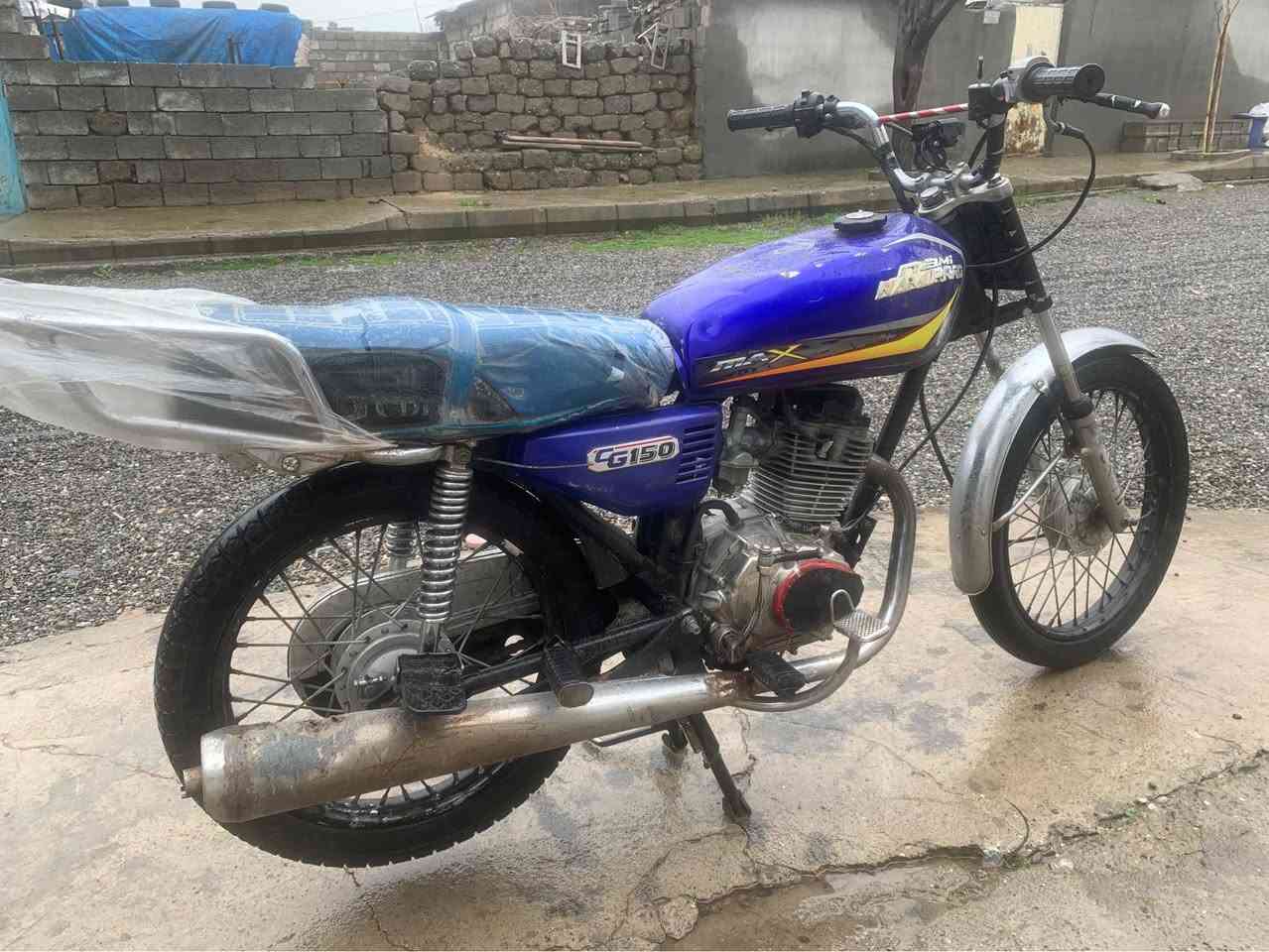 بةناوى خواى گةورةو ميهرةبان ماتور نامى موديل  ٢٠١٨سيعرى ٢٠٠مةجال تايةبوتاية بةشةرت  نةدووكةل نةرون نةسةوتى تيدانية  لةحيميشى نية نةبساو  لةقةلادزيية*********** بشدار, السليمانية
