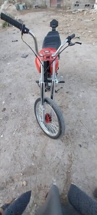دراجة باكستاني • بدون أوراق • كفالة عامة