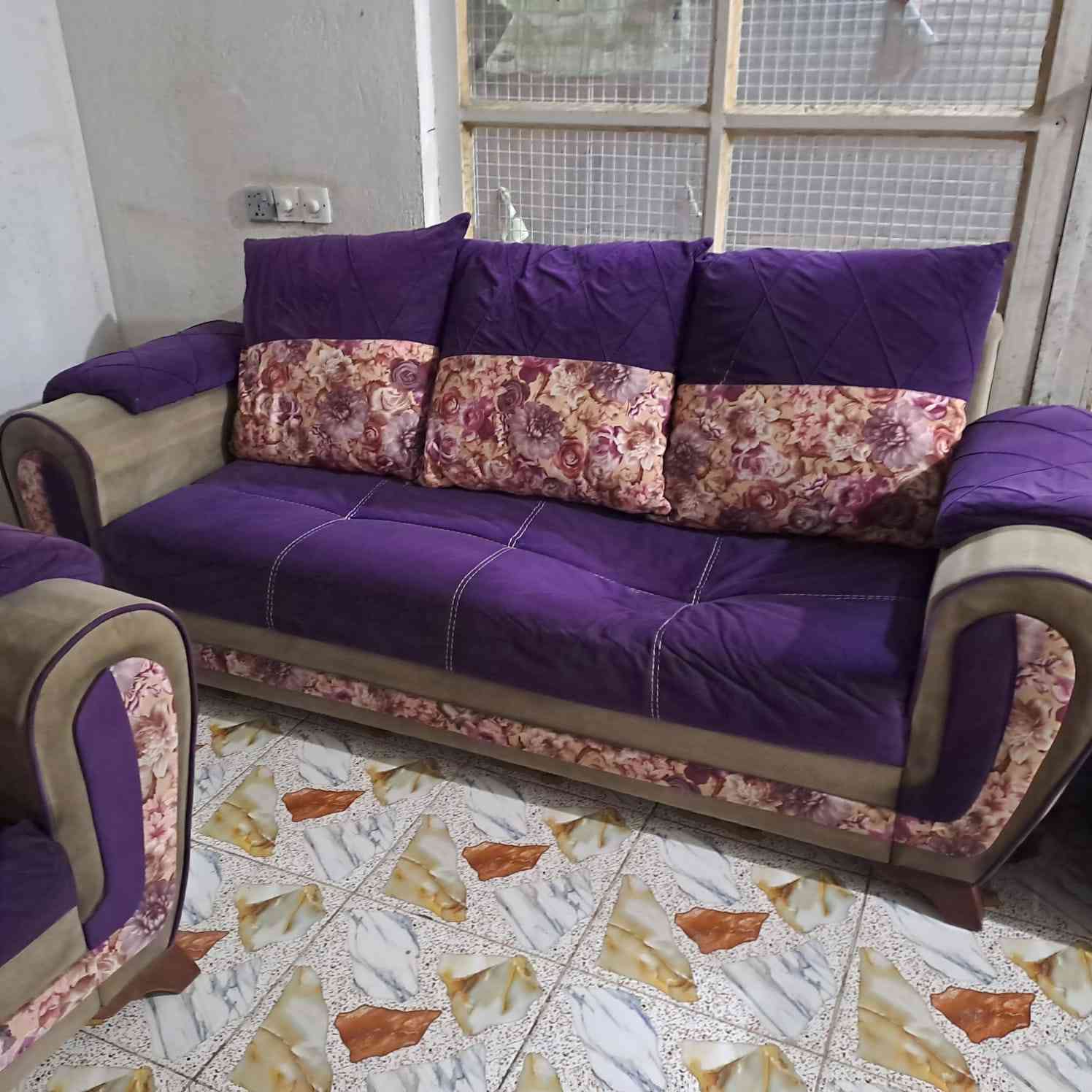 قنفات مستعملة للبيع للاستفسار التواصل على الخاص او الاتصال على الرقم : ***********
