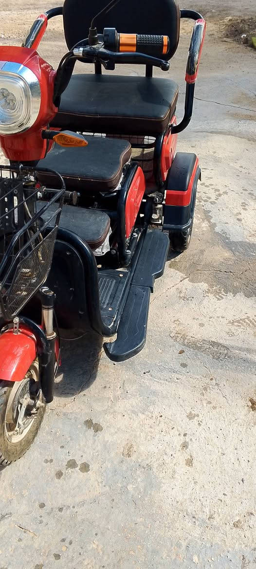 دراجه شحن نضيفه مستعمله ٦ اشهر بسعر ٨٥٠ الف وبيه مجال للاستفسار ***********
