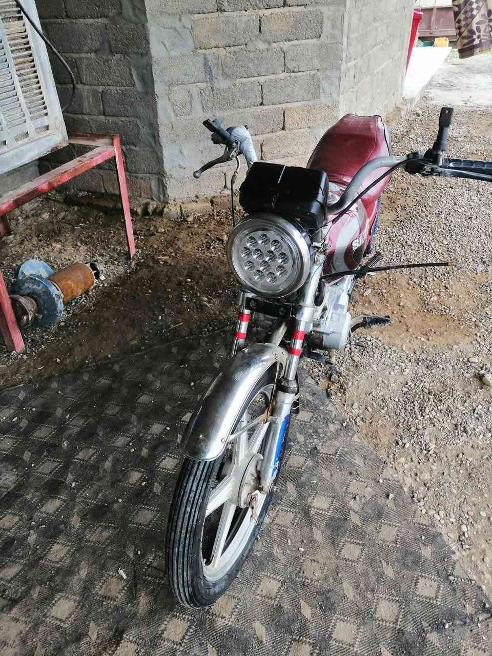 موطور للبيع السعر 150
وبيه مجال والمحرك كايم فحم في فحم. ***********
