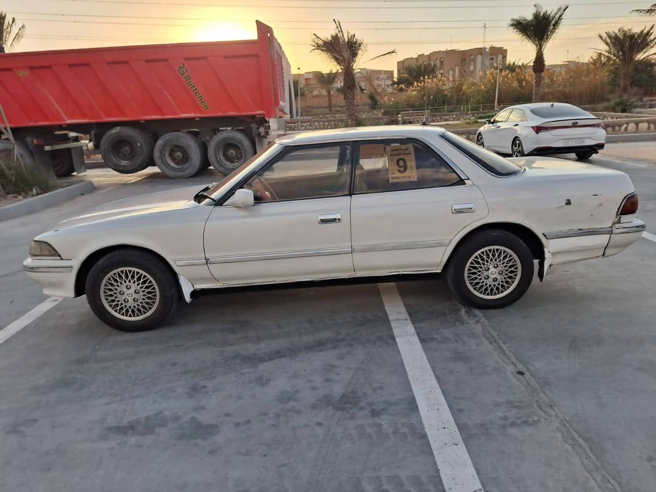 السلام عليكم..
سيارة مارك عظم مديل 1992 مكفولة ضربة وكصه ونقل جثة السعر 40 وبيها مجال 
بيها دحجة بسيطة جاملخ الورة صوب السايق
مكان السيارة...  نجف /الكوفة 
للتواصل 
***********
***********
