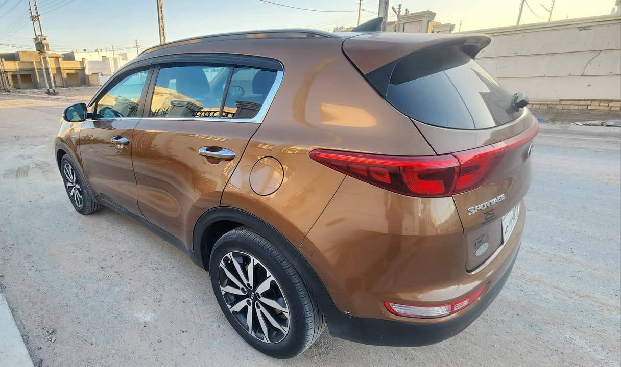 السلام عليكم
سبورتج 2019 وارد امريكي
محرك 2400 GDI
سلايد روف بانوراما
فل مواصفات
حادث/ جاملغ ايمن و شوية بالباب.
ماشيه 77 
السعر 165


**إذا كنت صاحب هذا الإعلان وتريد حذفه لأي سبب، رجاءا أرسل رسالة إلى الدعم الفني**
