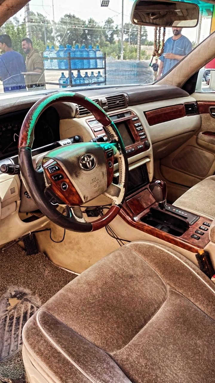 السلام عليكم  
جنون فول 4 دكم رقم بصره السياره بسمي 
مكينه كير حداديه تبريد غرفته تخبل كله جديد سياره مال بيت صاله 11 سنه عندي
السعر 120 مستعجل ع بيعته شباب رحمه ع والديكم المو شراي لا يتصل ما متواجد ع فيس
 ***********
