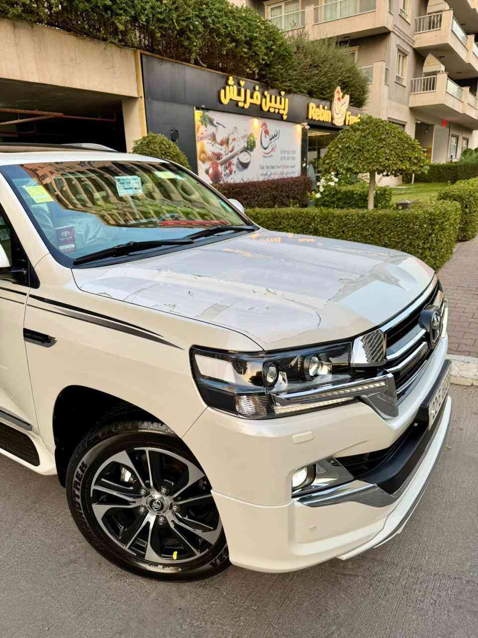 السلام عليكم لاندكروزر مديل 2020 شركة  ساز  فول مواصفات سياره مكفول كفالة عامه لا بارد لا صبغ  العنوان بغداد رقم ***********
