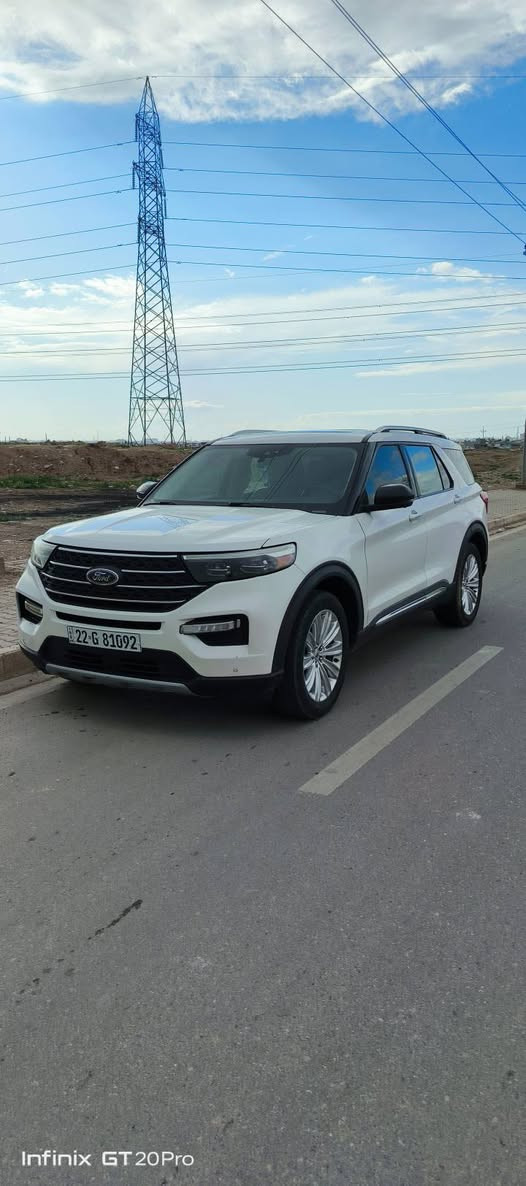 سلام عليكم 
فورد موديل ٢٠٢٢ 
فول مواصفات لمتد
رقم سنويه جديد شرط التحويل 
كير محرك شرط 
ضرر قطعه ونص بدون دواخل
سعر ٢٣٥ ورقه ومجال 
اتصال ***********
