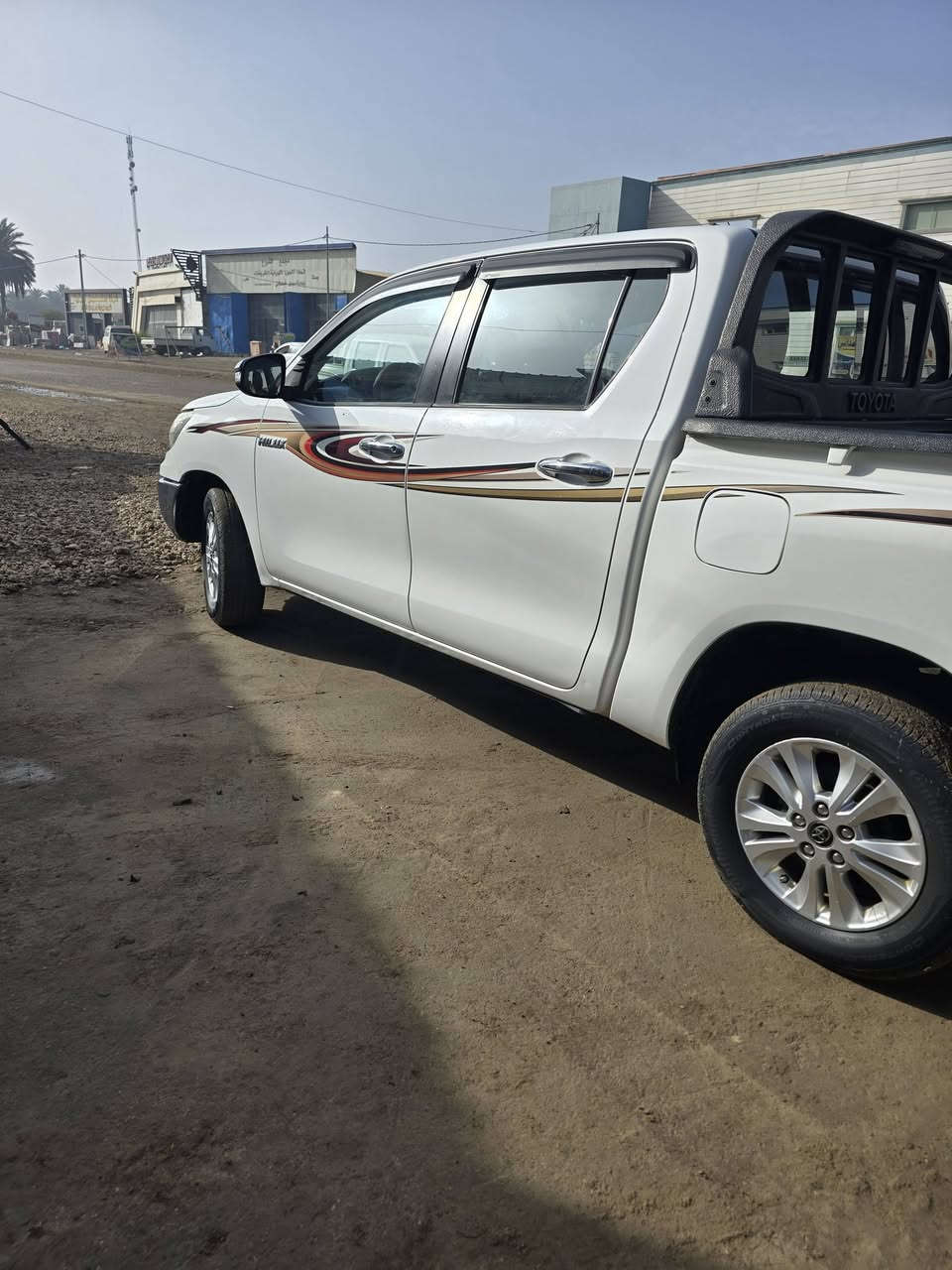 السلام عليكم بكم هايلوكس للبيع موديل 2016 العنوان بابل الحمزه الغربي سياره سياره مكفول ما عدا بيها شدوخ والباقي كفاله رقم سياره واسط الاتصال *********** اللي يتصل بخير ويدلل سياره مالت جناي حياكم الله
