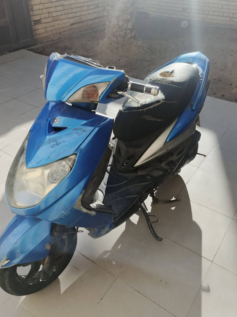 سلام عليكم شباب دراجه سكسن فحل كوري يحتاجله ترتيب كفرات ونقص ترايش والدشبول يحتاجله فيوز  ومكينه ممدود عليه سبانه  وبيه كلج خلفي رياضي والدراجه شلعه ومعدل جيب وياك فيتر وتعال افحص
بغداد حي القاهره
السعر خاص
***********
