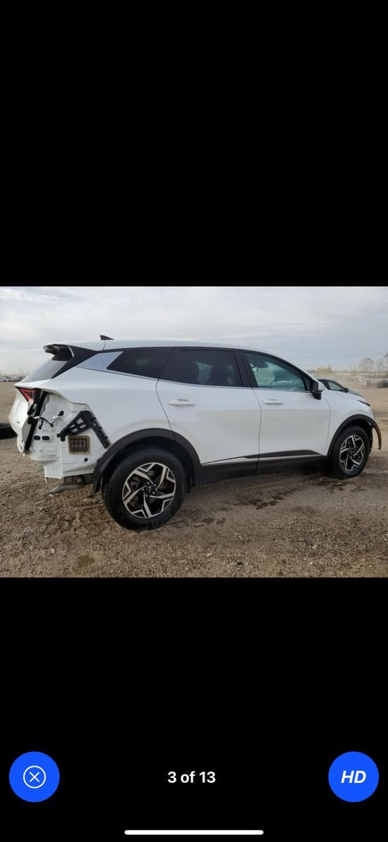 السلام عليكم كيا سبورتج للبيع موديل ٢٣ وارد امريكي بدون حادث فقط دعاميات مفتوحه مكفولة كفاله عامه تحكمات ستيرن شاشه رادار امامي خلفي رقم بابل باسمي للاستفسار ,***********
