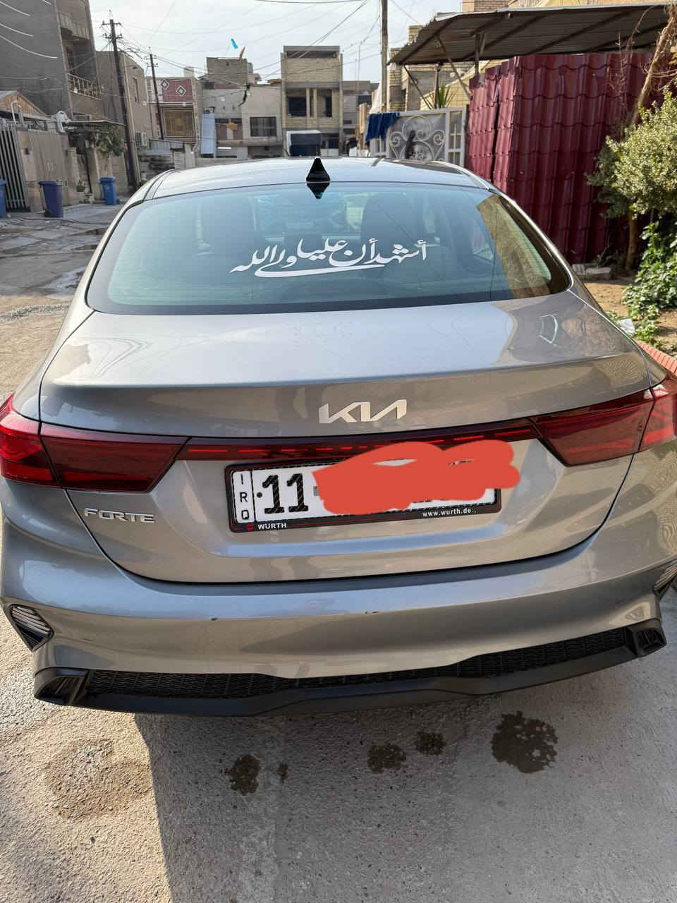 السلام عليكم
Kia Forte LX 2023 (For Sale)
كيا فورتي 2023 LX (للبيع)
مواصفات الـ LX الأمريكي
محرك 2000 دوش (4سلندر)
كار بلاي - اندرويد اوتو 
الكير CvT 
لايتات LED 
المقاعد قماش وارضيه دوشمة جديدة 
تحديد مسار - تثبيت سرعه 
كامرة خلفيه 
تخم تايرات جديد 2026/1
ماشية 68 الف كيلومتر 
بدون اير باك دواخل سليمه
حادث (جاملغ السايق وشبر مِن البنيد)
البنيد راجع حار والباقي بارد 
سعرها 155 ورقة
والحادث موضح بالصورة 
3KPF24AD1PE546594
للاستفسار : *********** (متوفر واتساب)
