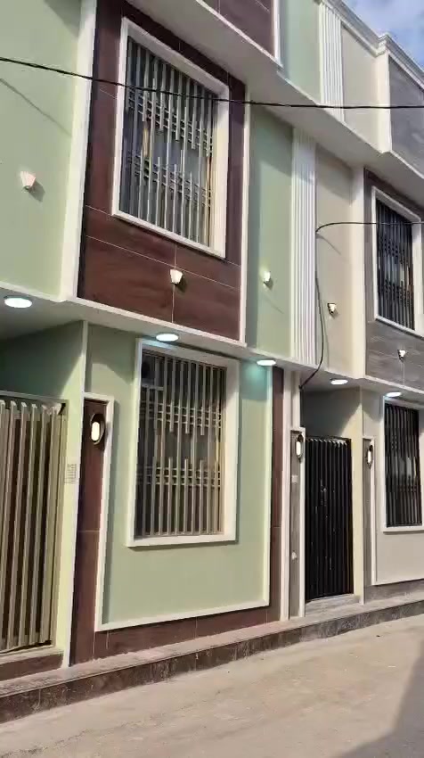 السلام عليكم دار للبيع مساحه ٥٧متر عنوان كربلاء حي العباس زراعي سنه 25 قرار محكمه صاحب الارض اي استفسار عن الرقم ***********
