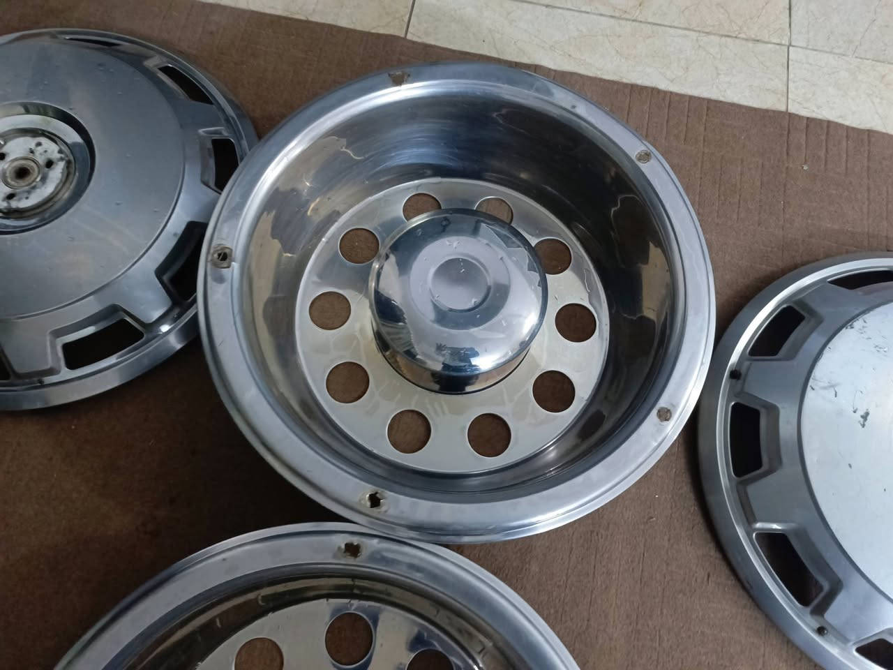 سلام عليكم كبات لبيع معه الرواصط مكاني نجف ***********سعر٣٥٠
