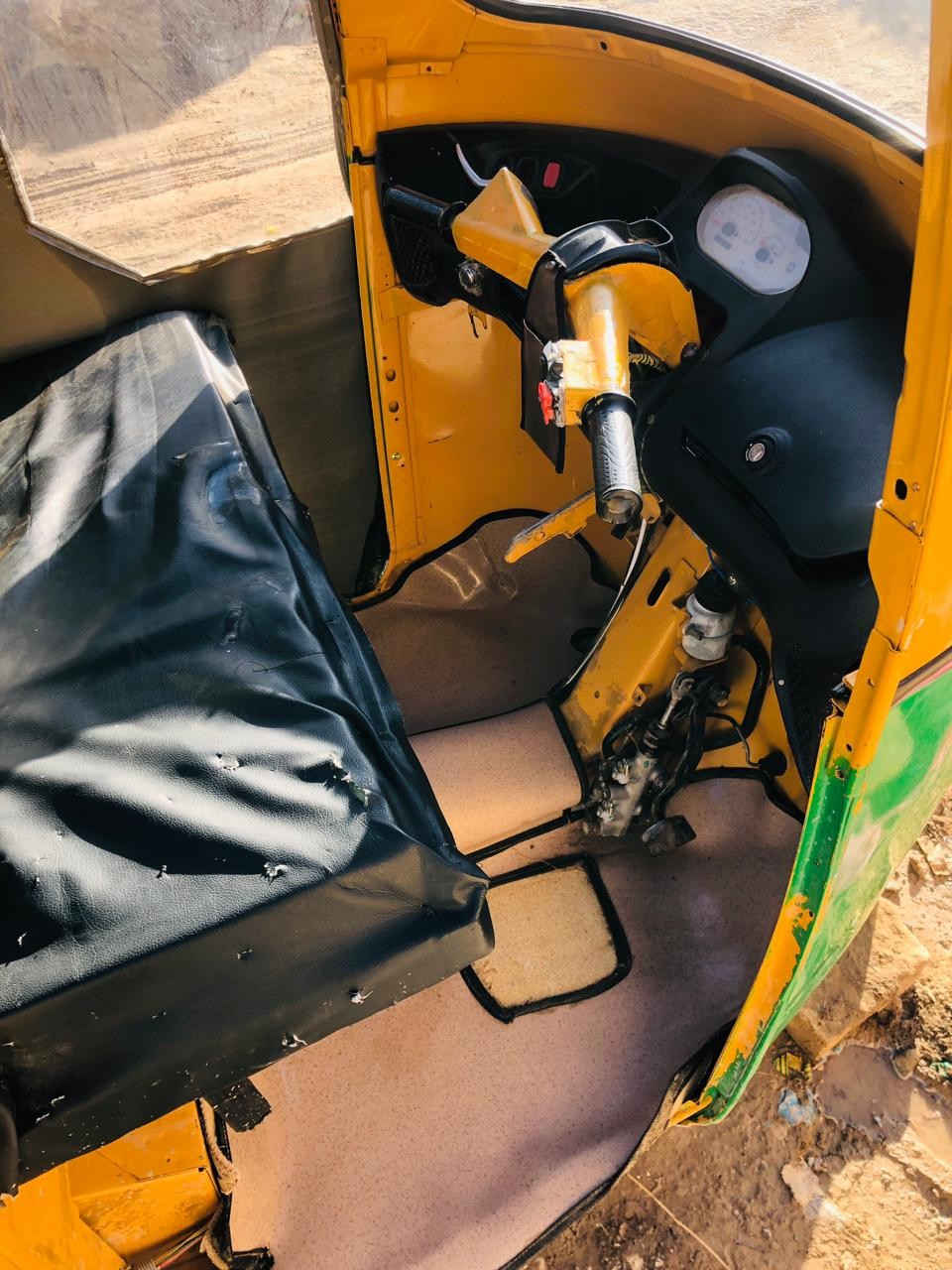 تكتك بياجو محركtvsموديل20السعر 3800وبيه مجال


**إذا كنت صاحب هذا الإعلان وتريد حذفه لأي سبب، رجاءا أرسل رسالة إلى الدعم الفني**