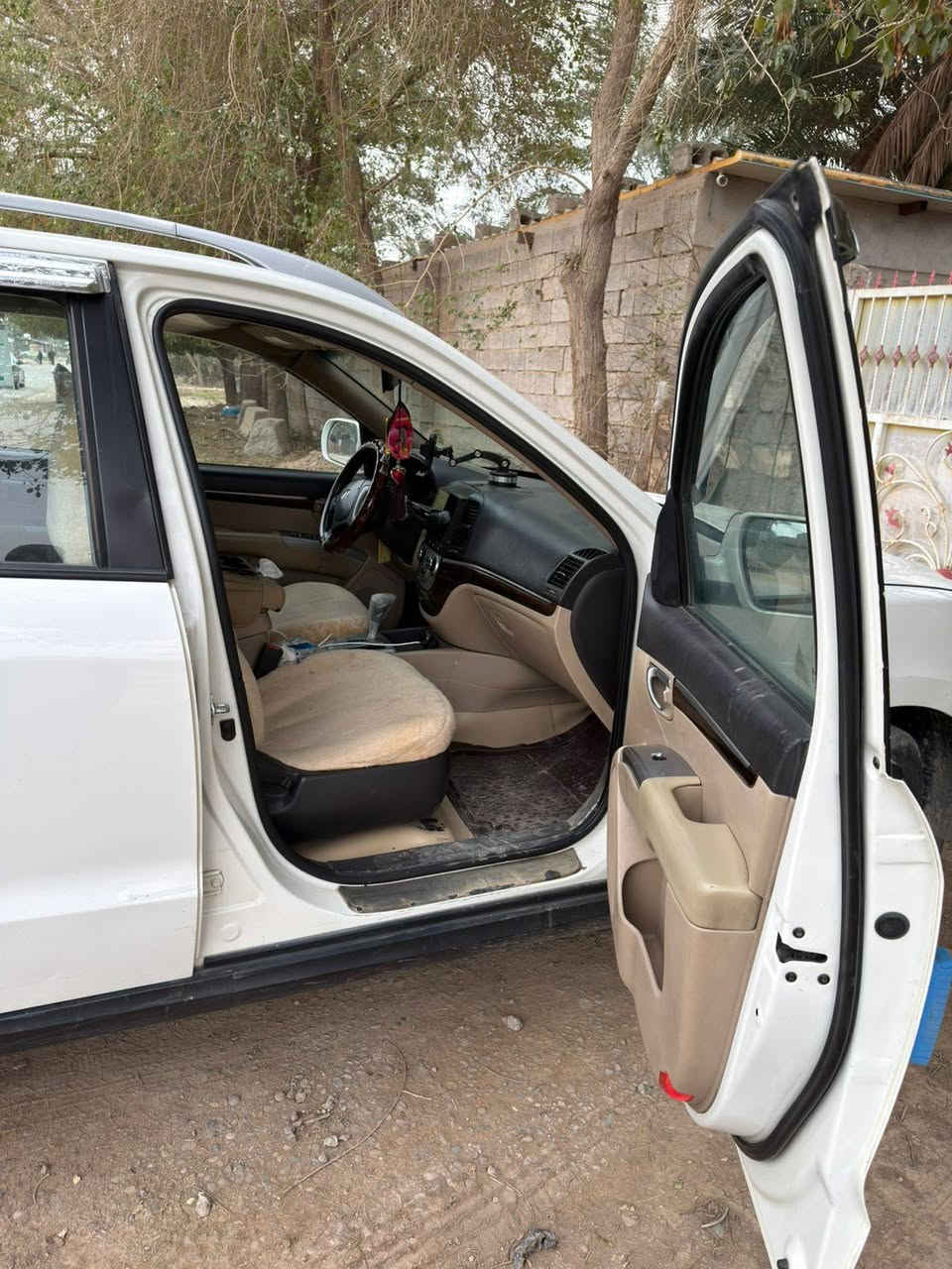 سنتافي ١٢ خليجي ٣قطع صبغ فور ويل ٧ راكب مكينة ٣٥٠٠ خير من الله ماناقصهة اي شي رقم ديالى بسمي سعر ١٣٥ وبيهة مجال رقم *********** ااا ***********
