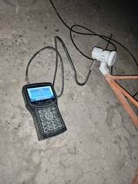 ورحمه الله مستعدون لتنصيب الستلايت وشد تلفاز البلازما. بااعلى دقه ووقت...