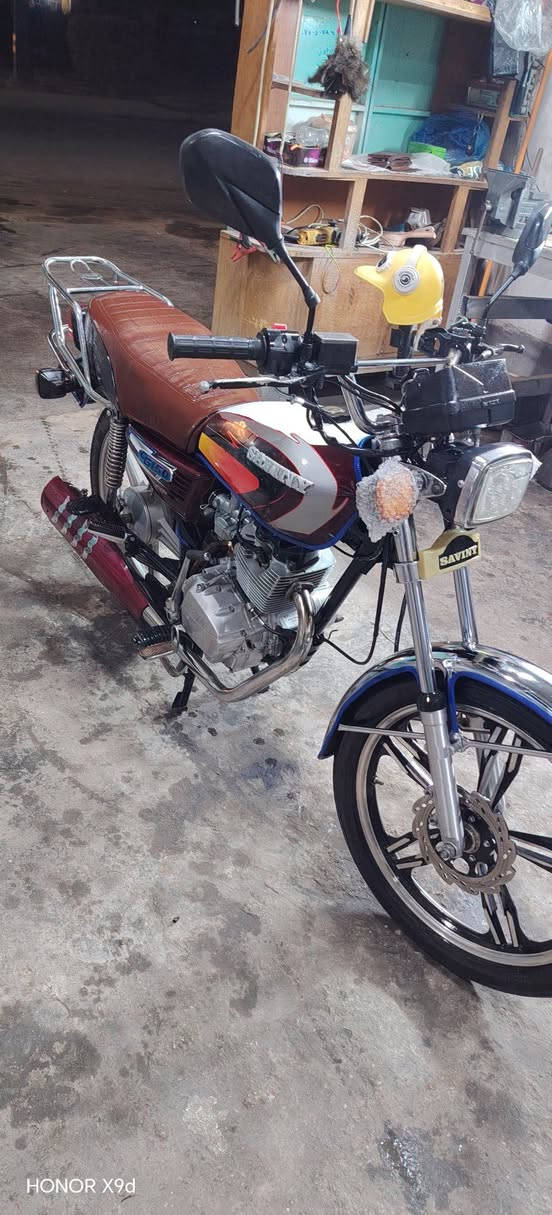 للبيع دارجه سيفان موديل 20 السعر 575 وبي مجال للتواصل اتصال  ***********
***********   الصقلاويه الناحيه مقابل كافتريا وهم
