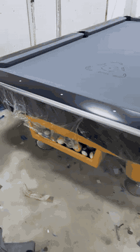 السلام عليكم شباب اليوم تم انجاز عمل قاعتين بسعر كلش مناسب ويتوفر عندنا انواع البليارد مستعمل وجديد واسعار كلش مناسبه ونختص بكادر خاص للشد البلياردات ويتوفر عندنا انواع النواعم مال البليارد جوك كيوب قماش وبعد هواي واسعار كلش مناسبه  نبيع ونشتري بالبليارد واتساب موجود اتصال موجود***********
