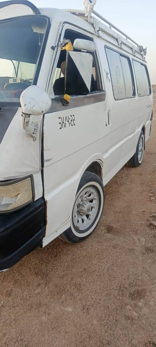 سياره كيه بستا للبيع موديل 94 كير محرك بي خيط بخار  اكسن مابي شي دوشمه زينه حداديه بنص السنه سويتهه تخم تاير جديد ابو الخطه  سنويه لل 29راعيهه ابغداد مداور 
فقط مطلوبه هيئه 200ومرور 50 ع مشتري المكان نجف الا اشرف  شارع المطار  السعر 25وبيهه مجال الا استفسار ***********
