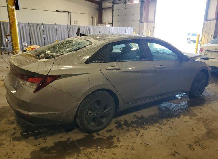 الانتره 2023 حره بدون رقم سياره حادثه بنيد فقط ماشيه 40 الف 
*********** 
السعر 144 وبيه مجال
