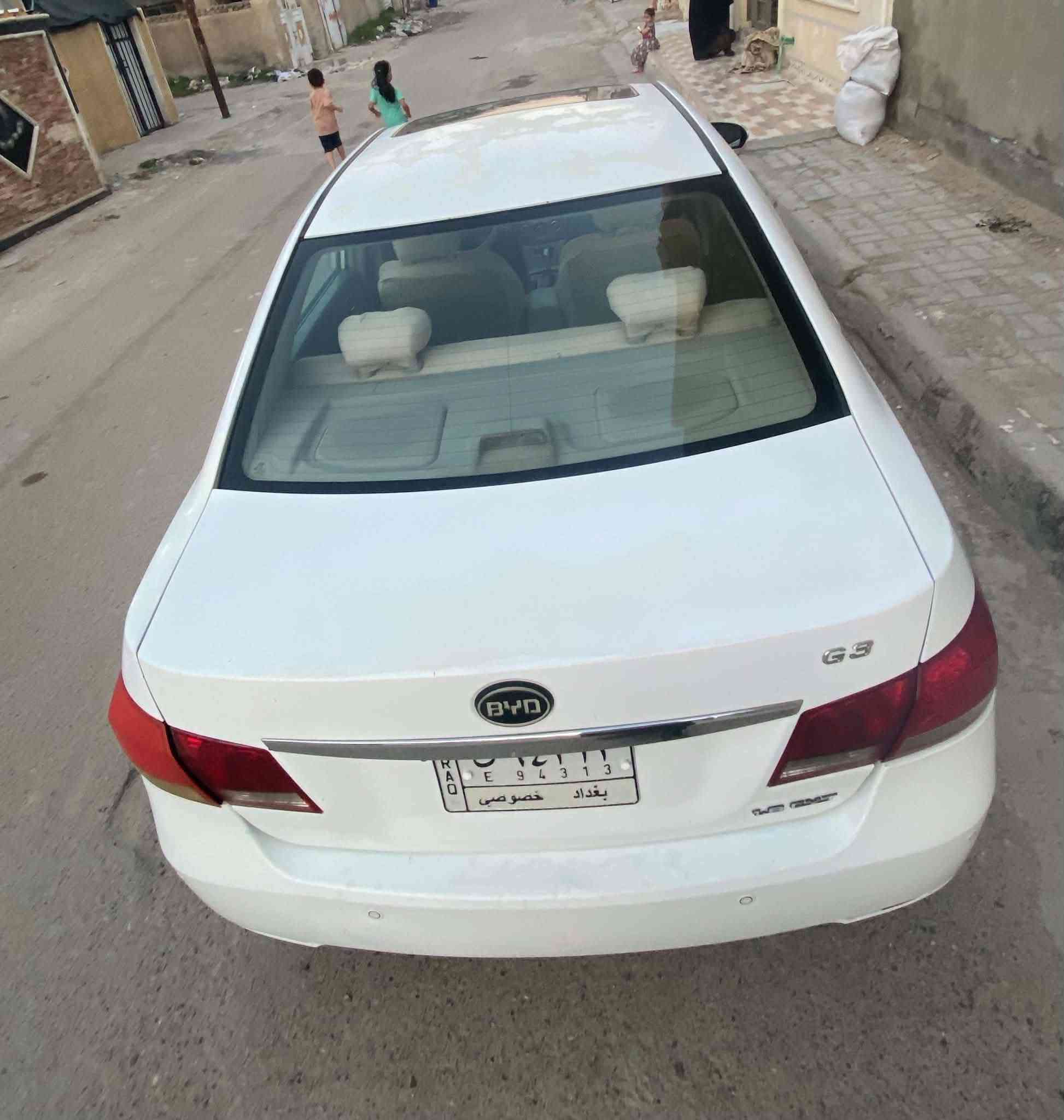 السلام عليكم
BYD - G3 - 2013 
گير اوتوماتيك
بصمة عدد 2 
لايت زنون
تدفئة تبريد
كامرة خلفية
شاشة اندرويد
أرضية دوشمة جلد
بيها منظومة غاز
السنوية تنتهي  13-7
 السيارة بيها گازگيت
السيارة مكفولة من الحادث والضربة
بيها تصليح خياسات (وموجود فديو قبل وبعد التصليح)
بيهة  جراد  وتكحيلات  شخوط
حدادية نص عمر
السيارة بأسمي مكان السيارة بغداد
السعر 45 وبي مجال بسيط
للمزيد من التفاصيل راسلني خاص او اتصل على
***********

