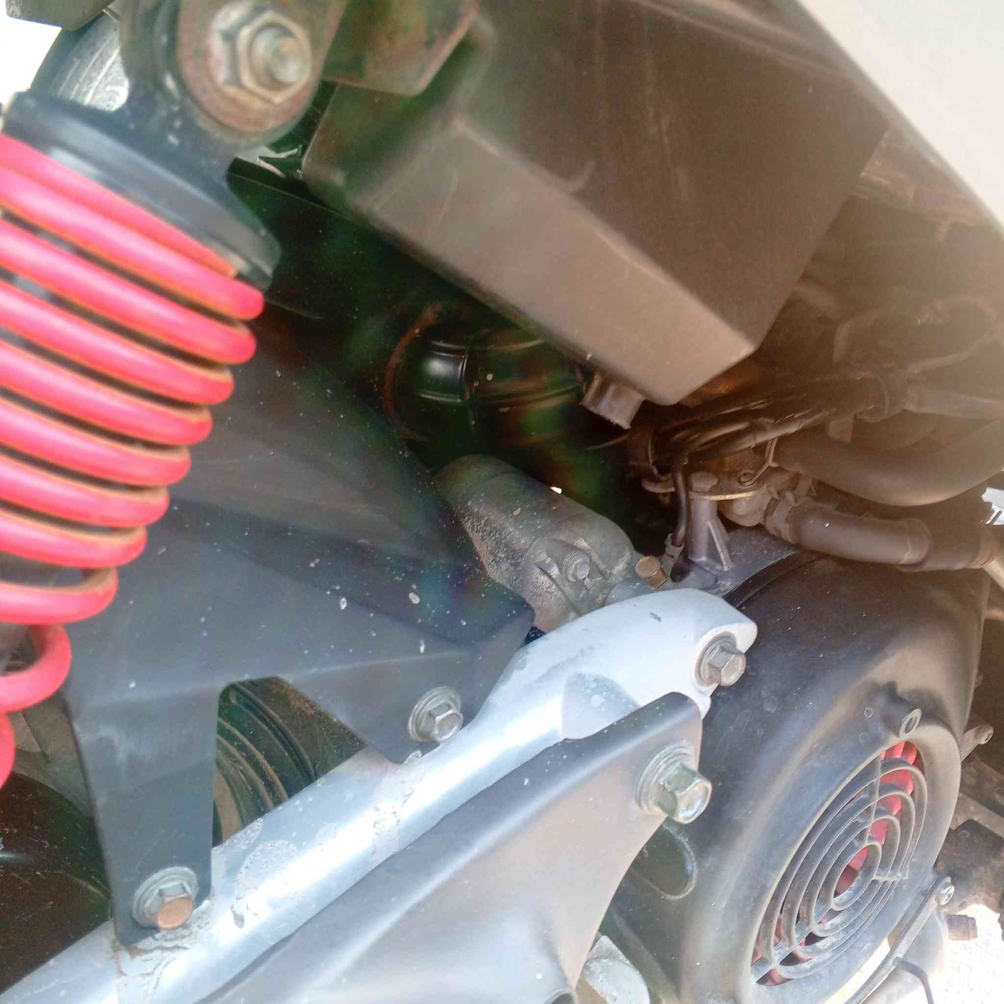 السلام عليكم حبايب ماكس ثعلب صارلهة شهر ونص من نازله رمبه برغي ممحطوط عل مكينه كلشي كامل كلجات سلف نكره هندر مابيها ولا نقص السعر 800 وبيها مجال عنوان مدينه الصدر الرقم ***********
