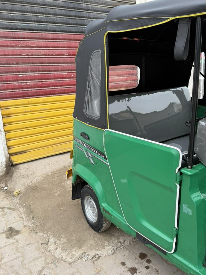 تكتك Tvsكفاله عامه من كشر ومحرك موديل(2022)السعر 8وبيه مجال شي      ***********
