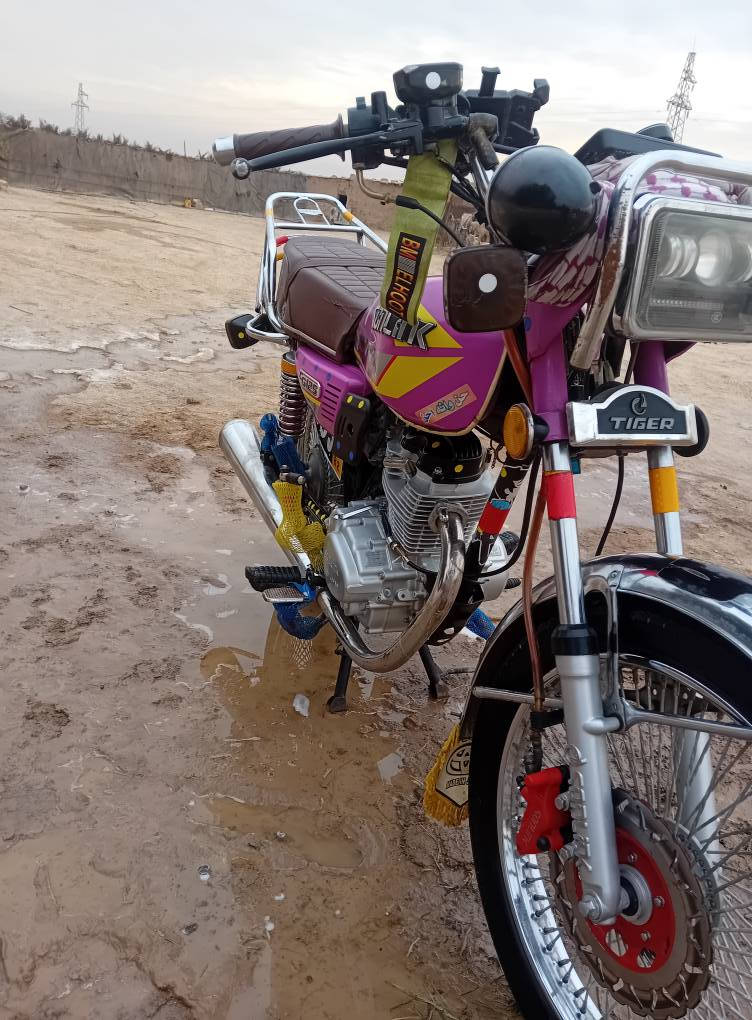 دراجه ايراني موديل  ٢٠٢٤ تايكر  ٤ كير  أوراق كامله
مكاني تقاطع نهروان  رقم  يتوفر  واتساب. ***********  سعر  650  وبيه مجال قليل
