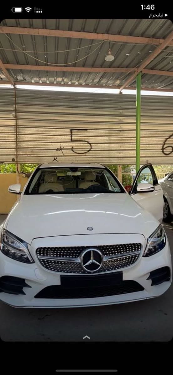 السلام عليكم
مارسيدس c300  2021 

للبيع 

رقم دهوك سيارة باسمي تحويل ثاني يوم

الضرر موجود بصورة بولند تبديل شركة بدون صبغ 

مواصفات فتحه 

بصمة تشغيل بصمة ابواب 

مقاعد تدفئة 

رادارات 

تنبية الاصطدام الامامي

وباقي المواصفات العروفه 
ماشية ٧٠ ميل 

السعر ٣٠٥ ورقه بية مجال 

رقم الهاتف ***********
