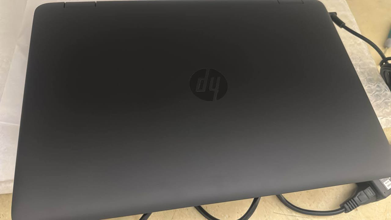 HP PROBOOK 650 G2 15”
CORE 7
GEN 6
RAM =8 GB
HARD =256 ssd
FHD=15”
السعر =220 الف 
***********
النجف 
شارع المدينه النجف, العراق
