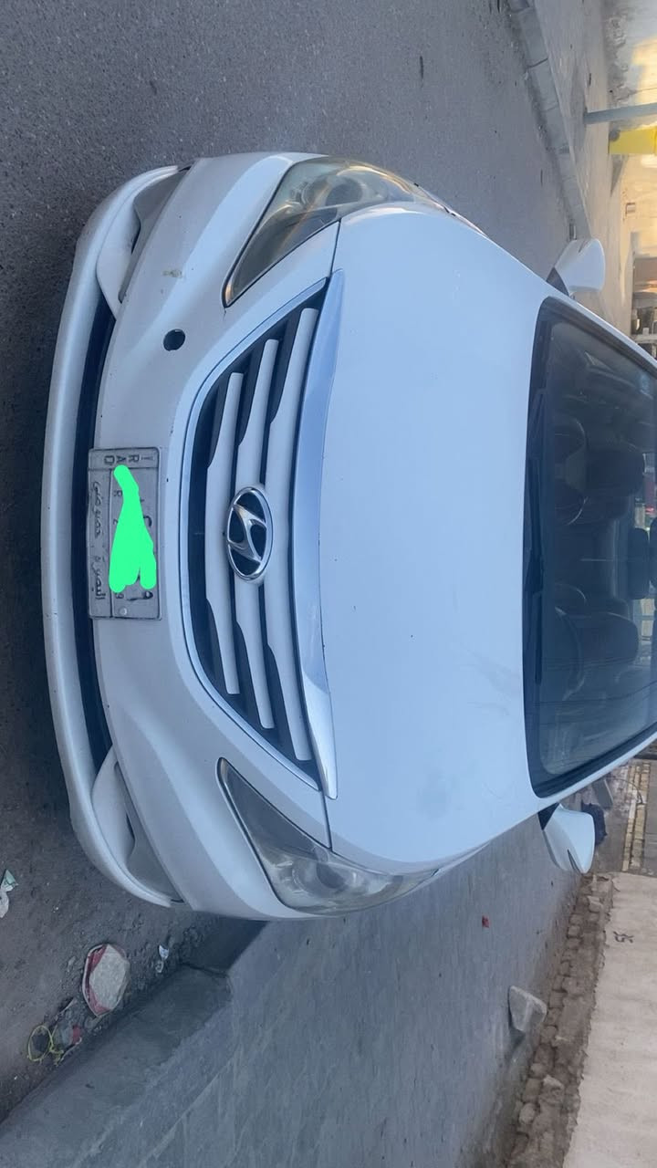 سوناتا 2015 خليجيه مكفوله
السلام عليكم
للبيع سوناتا 2015 خليجيه
رقم بصرة باسمي
مواصفات الشركه العامه
كشن كهرباء
قطعتين تبريد
مرايات شفط
محرك 2400 دوش

شفتات كير بالستيرن
وباقي المواصفات المعروفه
السياره مكفوله من ضربه و صبغ السعر 148 وبيه مجال بسيط للاستفسار 
***********
مكاني البصرة خمسميل
