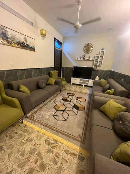 السلام عليكم بيت البيع مساحه 100متر طابقين البيت زعفرانيه نهايت أربع شوارع ستفسار على رقم فقط ***********
