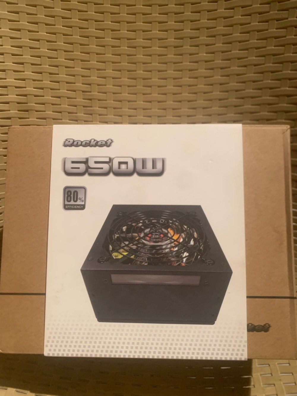 معالج AMD55600G

ذاكرة وصول عشوائي Lexar 8 جيجابايت 3200 للكمبيوتر

PRIME B450M-KII AMDلوحة أم
ASUS

قرص صلب 256 جيجابايت M.2 مفتوح

مزود طاقة ROCKET 650 واط