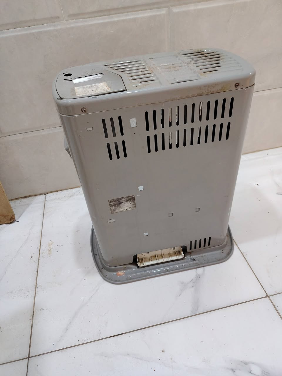 مرحبا صوبه نفطيه شغاله ونضيفه للبيع لاتصال على الرقم ***********
