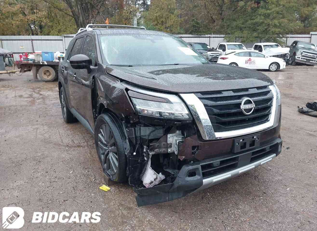 السلام عليكم ورحمة الله
باثفايندر 2022 فول مواصفات sL
الحادث مرفق مع الصور 
رادار 5 كامرات كشن منفصل شاحن لاسلكي تدفئة كشن وستيرن والكثير من المواصفات 
تتواجد فلوجة بغداد 
ماشيه 47 الف كيلو متر 
السعر 31 وبيهه مجال 
***********
