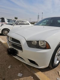 تشارجر ٢٠١٣ • ماشية ٨٣٠٠٠ • محرك وكير جديد