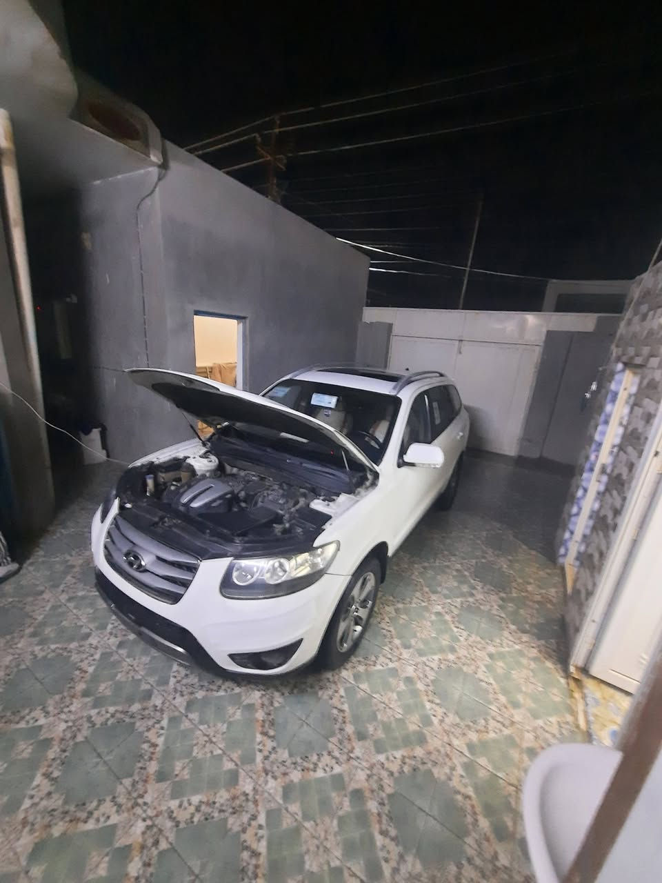 سلام عليكم سنتافيه 2011للبيع خليجي كفاله عامه فول سياره رقم نكليزي بغداد بسمي سياره 3قطع تبريد بنورامه تحكم بلستيرن شفط مري حاكيه حساسات تدفه تبريد 3قطع سياره 7راكب تخم تاير بصمه سياره جاهزه اخربصمه ابواب وجنطه حبايه مانقصه ***********ذي قار 6سلندر
